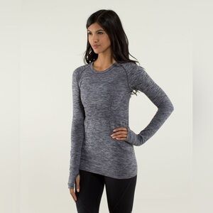 Lululemon Run: Swiftly Tech Long Sleeve in Heathered Cadet Blue Size 6.